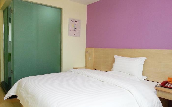 7 Days Premium Shanghai International Automobile City Tongji University Branch