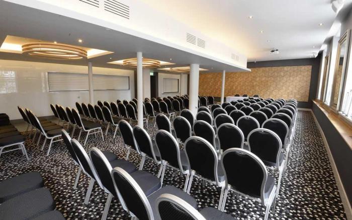 DoubleTree by Hilton Belfast City Ten Square