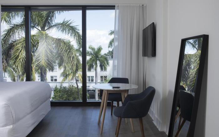 Urbanica Euclid Hotel
