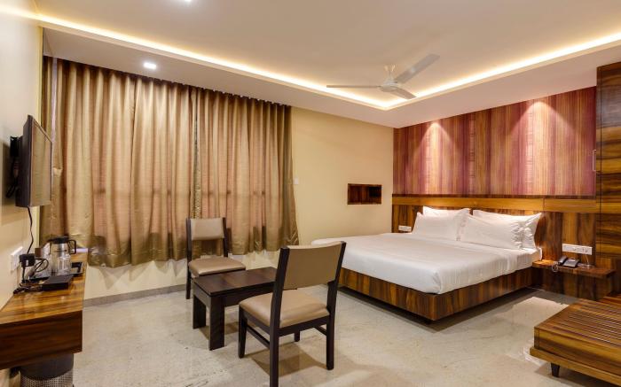 Hotel Silver oak Near Ambabai Temple Kolhapur