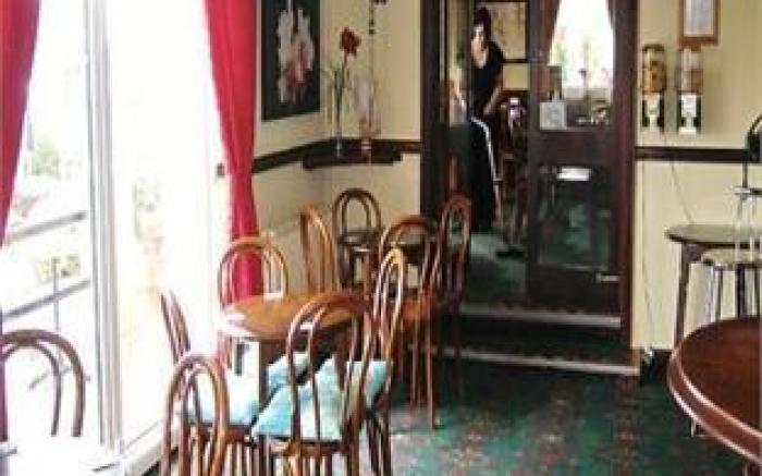 Boathouse Hotel