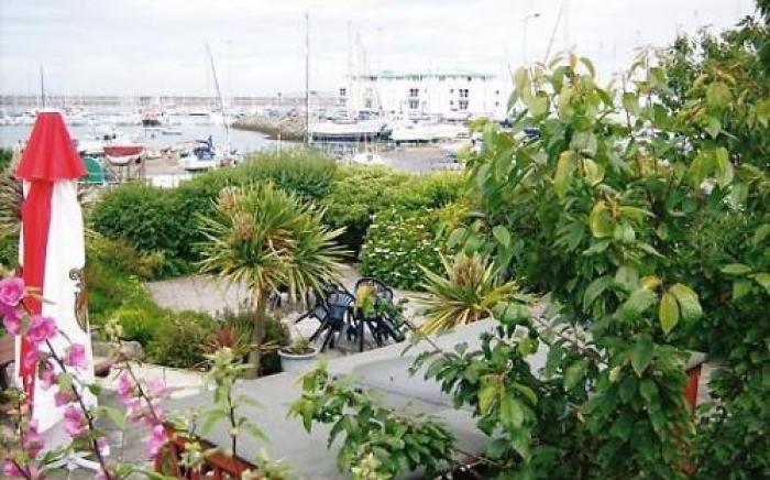 Boathouse Hotel