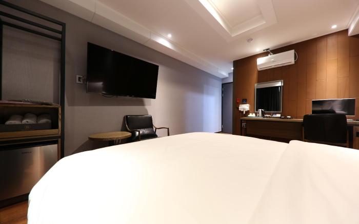 Brown-Dot Hotel Cheonan