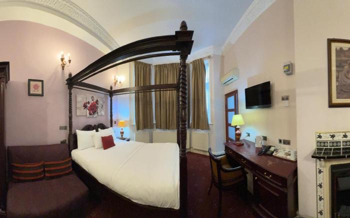 Bridge Park Hotel