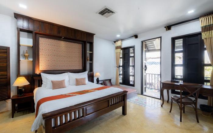 Cheva Gallery  Boutique Hotel