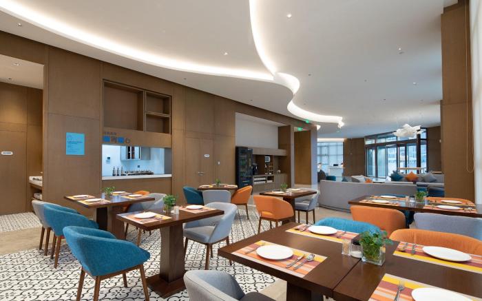 Holiday Inn Express Chengdu Longquanyi North By IHG