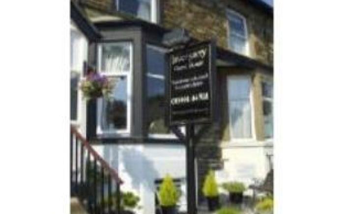 Invergarry Room Only Guest House For Adults