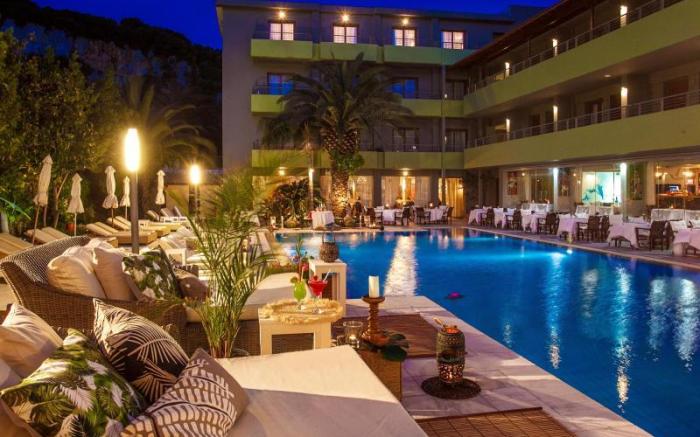 La Piscine Art Hotel