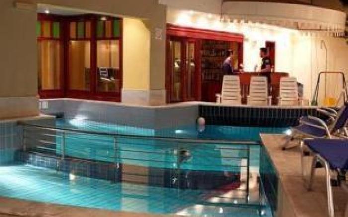 Elina Hotel Apartments