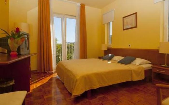 Hotel Manora