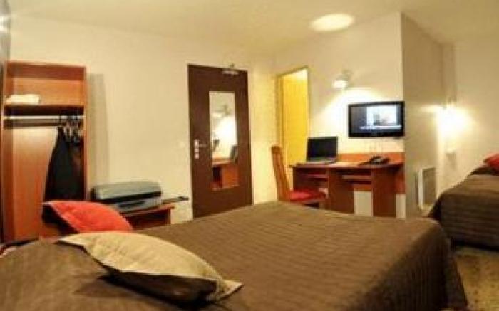 B Hotel Troyes Aeroport