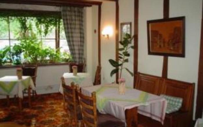 Hotel Restaurant Aux Trois Roses