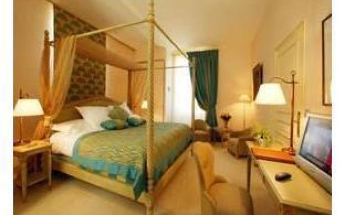 Clos La Boetie & Spa