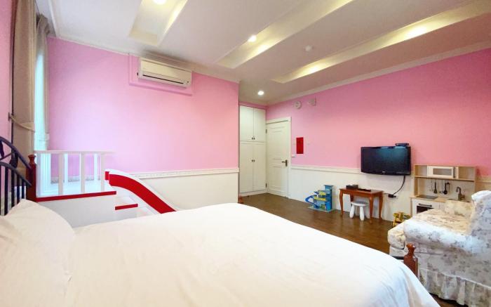 Isa Butterfly Kids BnB