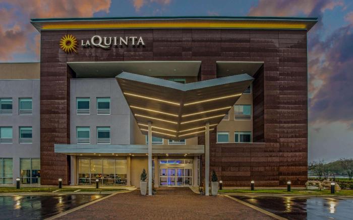 La Quinta Inn & Suites by Wyndham Miramar Beach-Destin