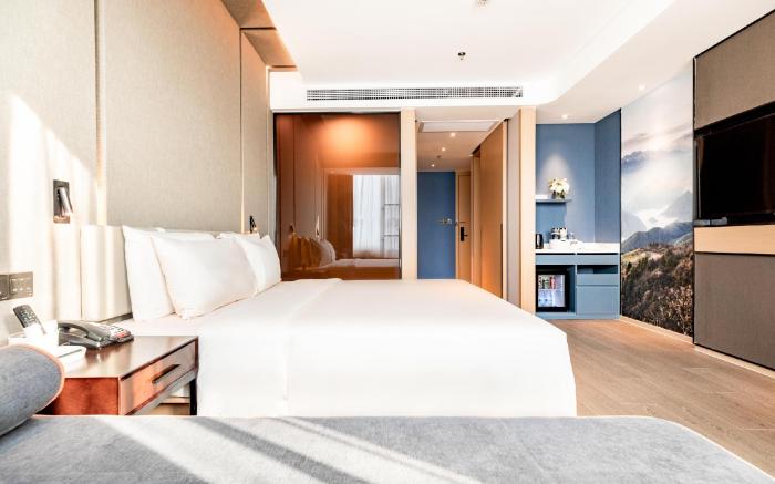 Atour Hotel Wuhan High-Speed Railway Station Qingshan MIXC