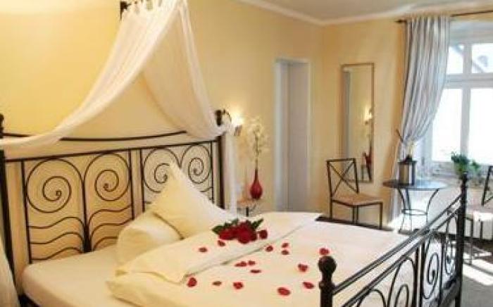 Landhotel Airport-Inn