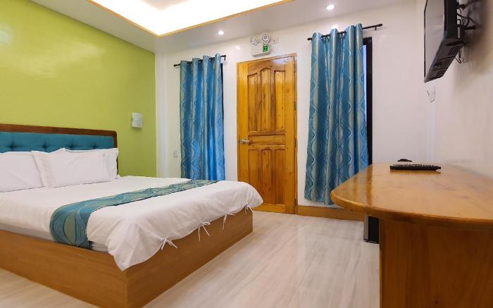 Alona Mariners Resort