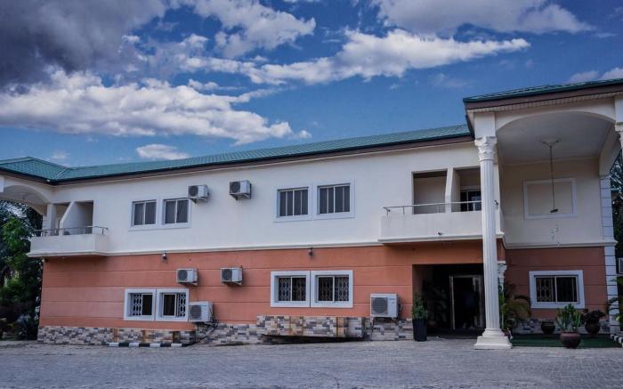 Bristlecone Suites and Apartments