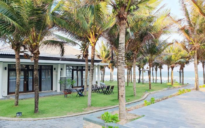 Starlight Villa Beach Resort & Spa