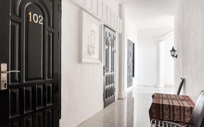 RedDoorz near Manhattan Times Square Medan 2