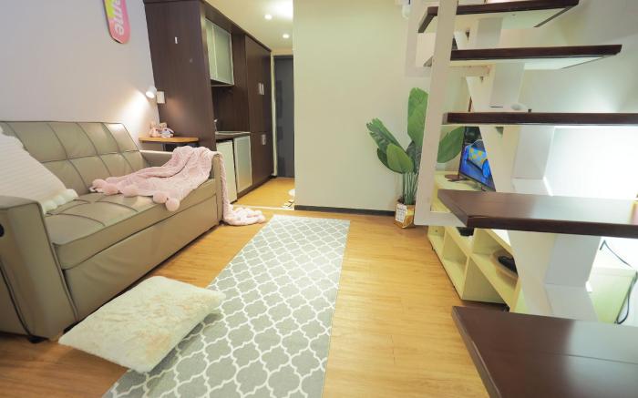 Loft Retreat in Ximen 西門設計感樓中樓舒適小宅(405)