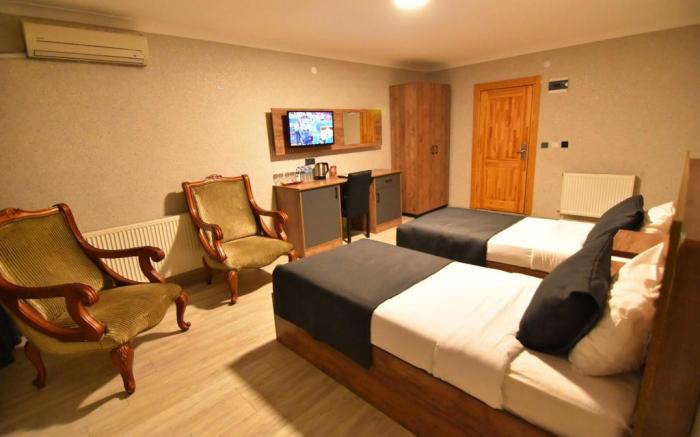 Green Palace Suite Hotel