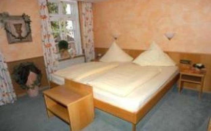 Hotel Zu den Drei Kronen