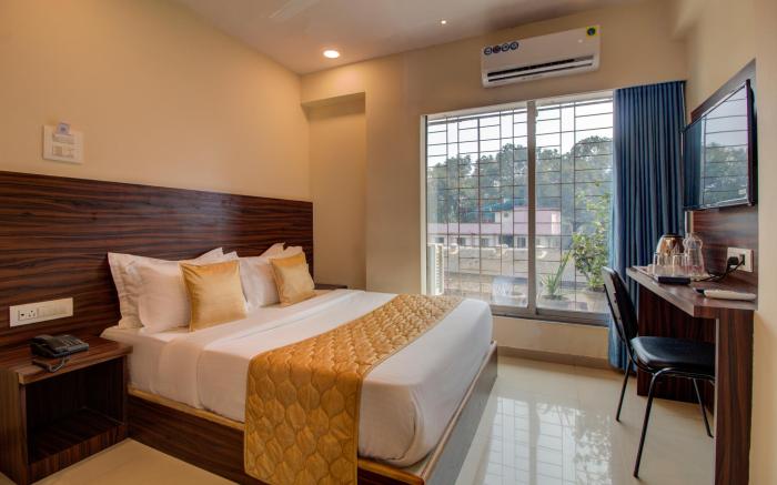 Hotel Malad Inn