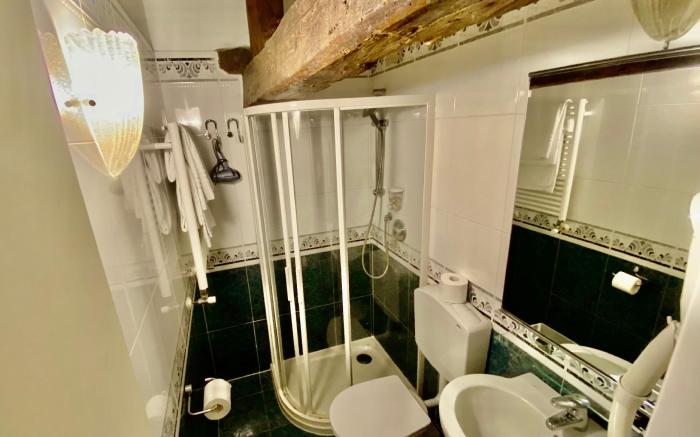 Hotel Bridge