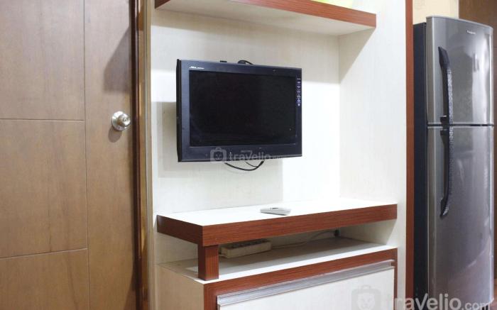 Two BR Gateway Ahmad Yani Cicadas Apt By Travelio