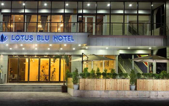 Lotus Blu Hotel