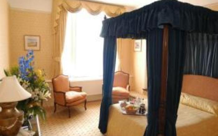 The White Lion Hotel