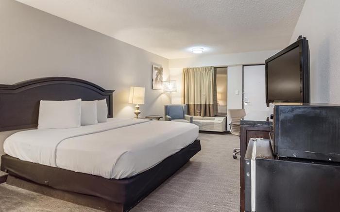 Rodeway Inn Lumberton Central