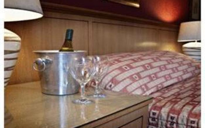 Caledonian Hotel