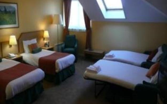 Holiday Inn Express Edinburgh Airport By IHG