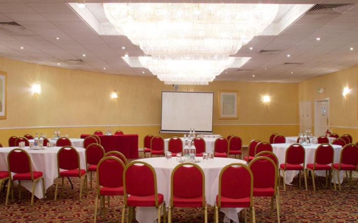 London Chigwell Prince Regent Hotel Signature Collection by Best Western