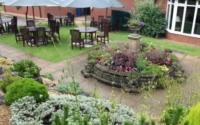 The Hogs Back & Spa Farnham
