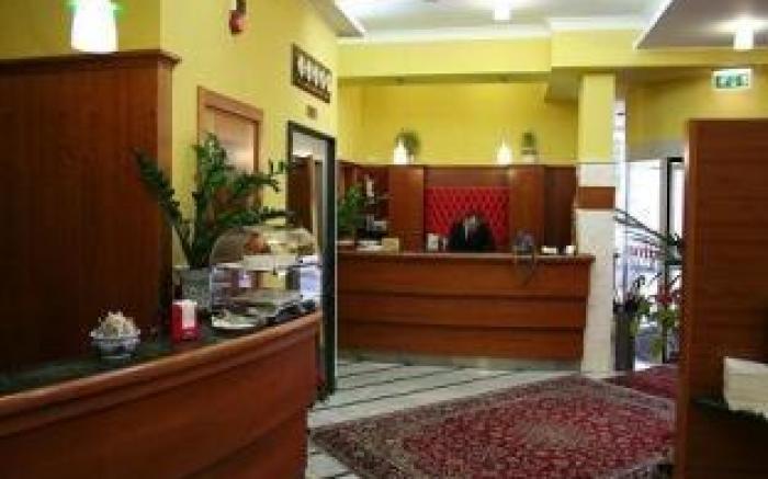Madi city Hotel