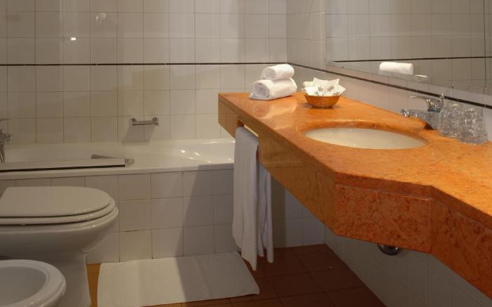 Urban Hotel Amadeos
