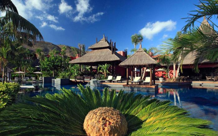 Asia Gardens Hotel & Thai Spa, a Royal Hideaway Hotel