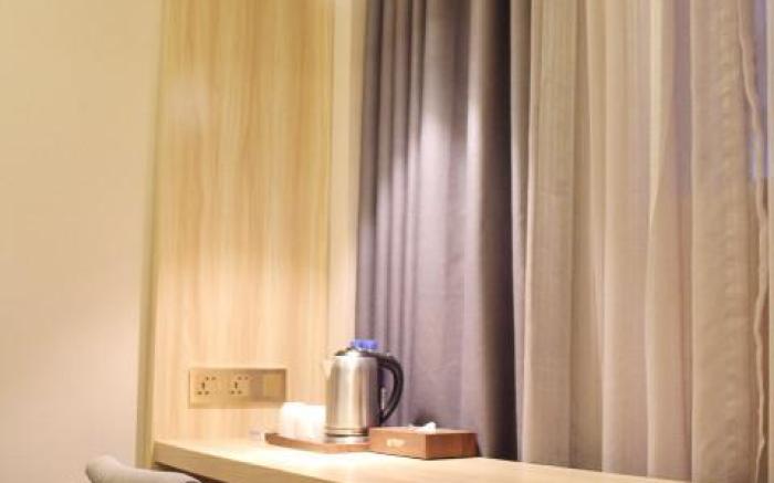 Wenxing Hotel Guangzhou Gangding Metro Station Branch