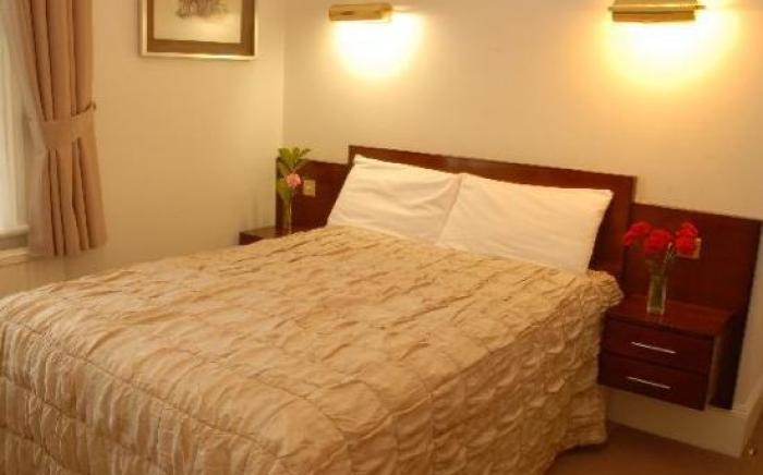 Gatwick Cambridge Hotel