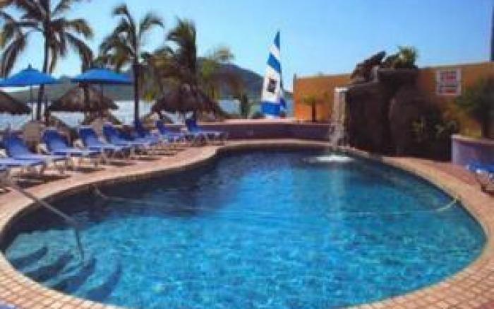 Las Flores Beach Resort