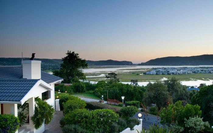 Candlewood Lodge