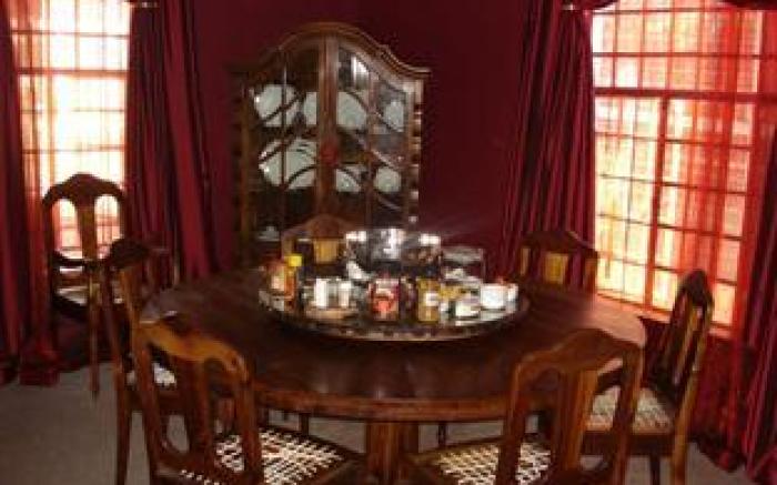 Constantia Guest Lodge