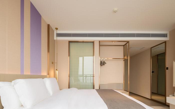 Lavande Hotel Hanshou Longyang International Square