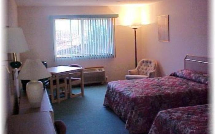 Timberland Inn & Suites