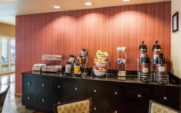 Comfort Suites DFW N/Grapevine