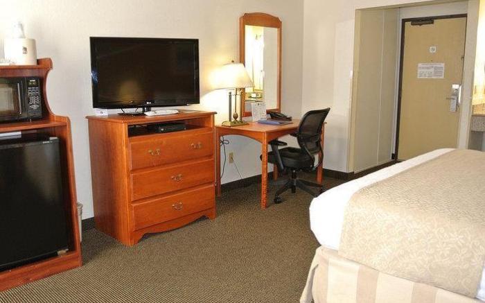 Best Western Town and Country Lodge